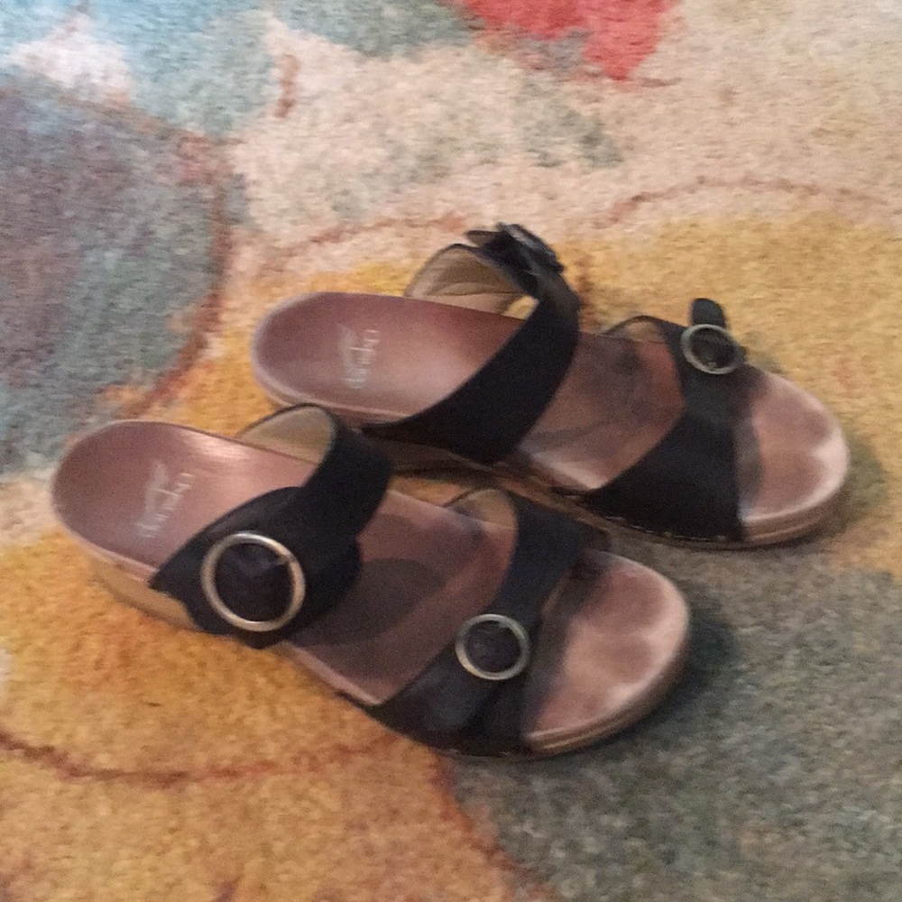 Dansko Sandals Size 40 fits 91/2 Black ...